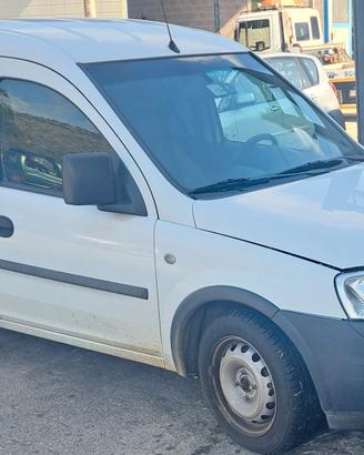 Ricambi Opel Combo 2001