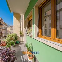 4 LOCALI A LA SPEZIA