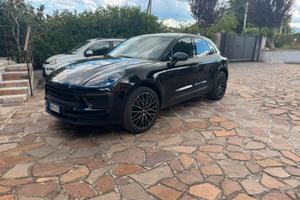 Porsche Macan suv 2.0 T 265 cv turbo benzina