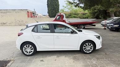 Opel corsa f
