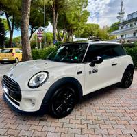 MINI Cooper D 3 porte 116 CV – Full optional