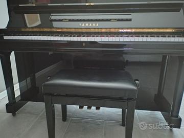 Pianoforte Yamaha U3 verticale nero lucido c