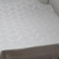 Coperta artigianale all’uncinetto fatta a mano