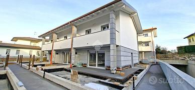 PORZIONE DI TRIFAMILIARE A BRIOSCO