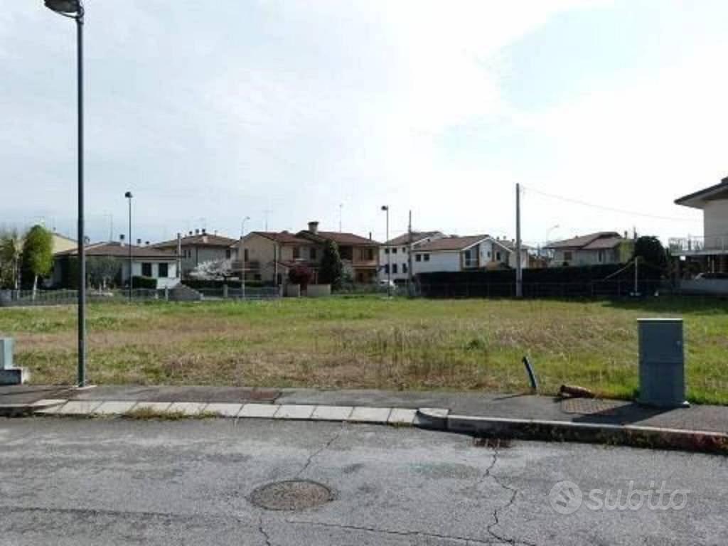 Immobile in asta di 1844 m² a Pojana Maggiore - Vista 3