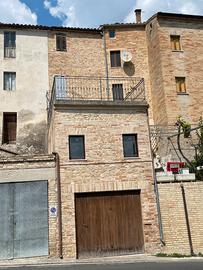 Fabbricato del sec. XIX° su 4 livelli - panoramico