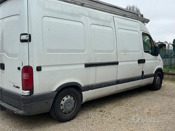 Renault master