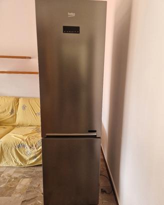 Frigo Beko  per ricambi da sistemare 