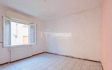 Bilocale al piano rialzato