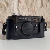 Leica M5