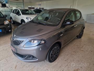 Lancia Ypsilon 1.0 Hybrid Gold 2023
