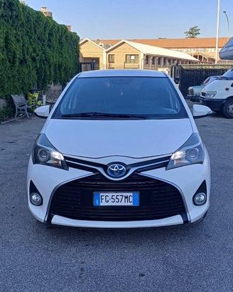 TOYOTA Yaris 1.5 Hybrid 5 porte Active