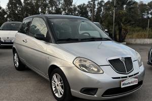 Lancia Ypsilon 1.3 MJT 75 CV Oro
