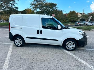 Doblo 3 posti solo 30000 km
