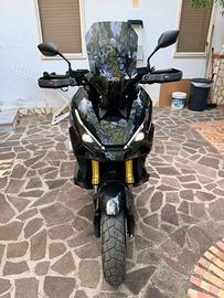 X adv 750