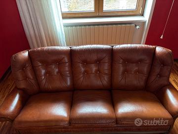 Divano 3 posti in pelle marrone