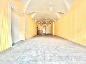 NEGOZIO A NOVI LIGURE