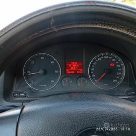 Volkswagen GOLF GUAL 5