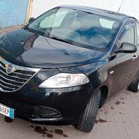 Ypsilon 95cv