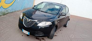 Ypsilon 95cv