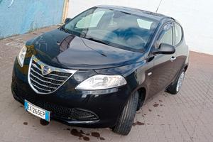 Ypsilon 95cv