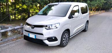 Toyota multi spazio proace city