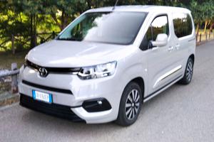 Toyota multi spazio proace city