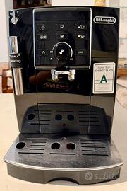 Macchina del caffè DeLonghi Magnifica