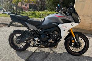 Yamaha tracer 900 GT -full optional-