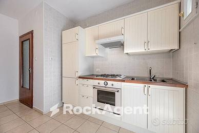 TRILOCALE ALL' ARCELLA ULTIMO PIANO