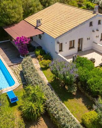Costa Smeralda, Villa indipendente con piscina pri