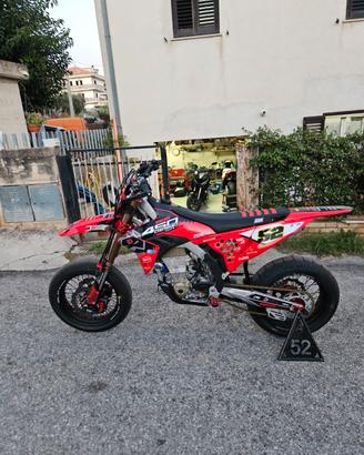 Ducati desmo 450
