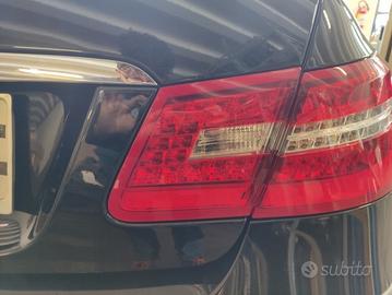 Fanale post dx int MERCEDES CLASSE E 2010