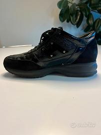 Hogan Interactive Nere