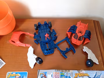 Spiderman Auto Marvel Maxi Kinder GranSorpresa
