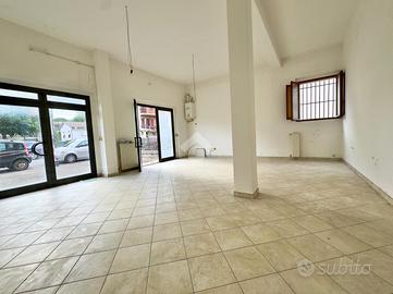 NEGOZIO A CITTÀ DI CASTELLO