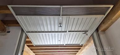 Portone garage basculante 260x 250con finestrino