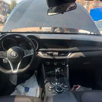 Alfa romeo stelvio q4