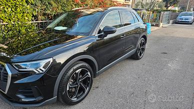 Audi Q3 2.0 TDI S tronic Business – 2019 – Automat