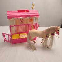 Barbie horse feeding fun stable