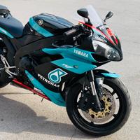 YAMAHA R1 -  2009