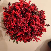 Palla decorativa con bacche rosse artificiali