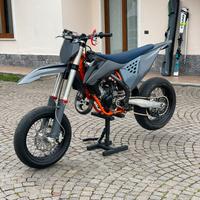 ktm 125 sx 2022 motard tratt..