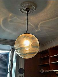 Lampadario a sfera a sospensione in vetro soffiato