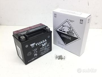 PIAGGIO VESPA GTS SUPER ABS KM 0 300 BATTERIA YUAS