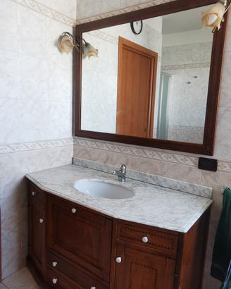 Mobile contenitore da bagno con marmo, specchio 