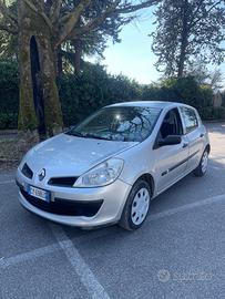 Renault Clio 2006