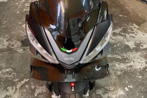 Aletta Aprilia Tuono 660