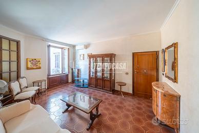DELIZIOSO APPARTAMENTO IN VIA CANDIA