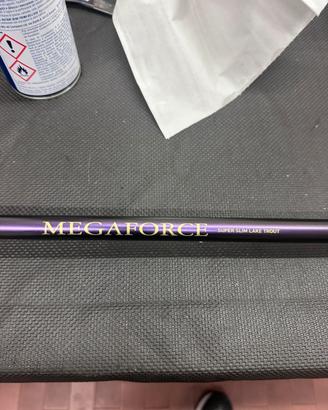 Canna daiwa megaforce super slim